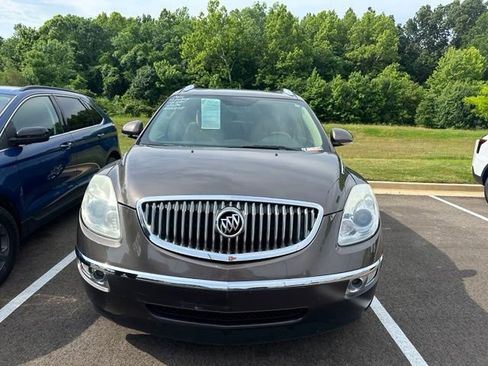 Used 2008 Buick Enclave CXL w/ Entertainment Package #2 FWD image 2