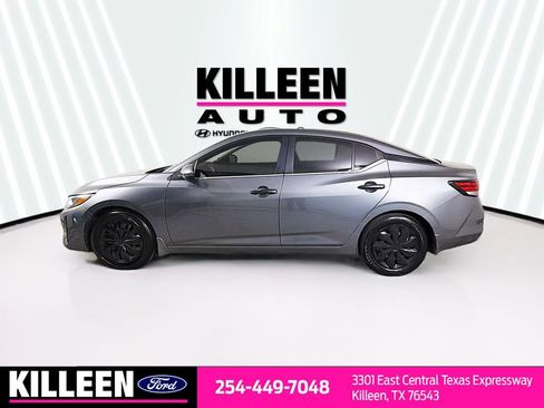 Used 2025 Nissan Sentra S image 4