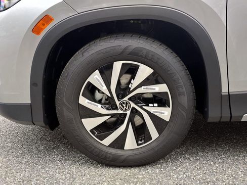 New 2026 Volkswagen Tiguan S FWD image 9