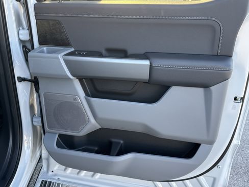 New 2026 Ford F250 XLT w/ XLT Premium Package image 16