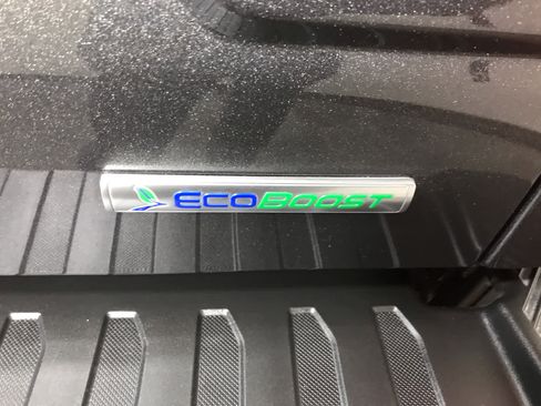 Used 2020 Ford F150 Lariat w/ Equipment Group 502A Luxury image 18