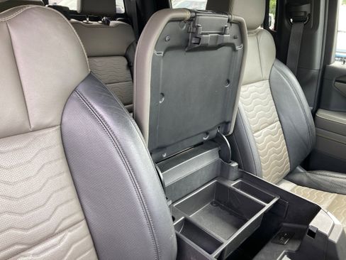 Used 2022 Chevrolet Silverado 1500 ZR2 w/ Technology Package image 15