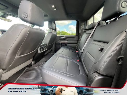 Used 2020 GMC Sierra 2500 Denali w/ Denali Ultimate Package image 12