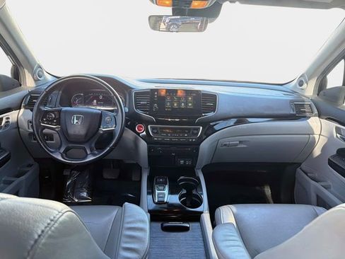 Used 2019 Honda Pilot Touring image 15