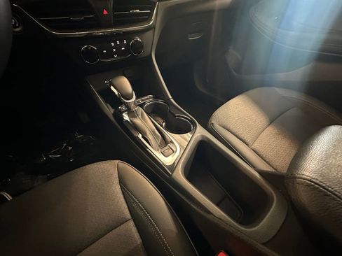 Used 2025 Buick Encore GX Preferred image 39