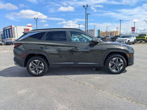 Used 2025 Hyundai Tucson SEL image 2