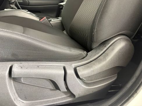 Used 2018 Nissan Rogue S FWD image 14
