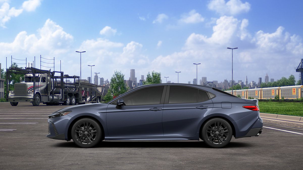 New 2026 Toyota Camry SE FWD image 4