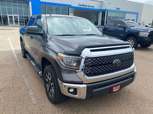 Used 2018 Toyota Tundra SR5 w/ TRD Off Road Package AWD/4WD image 2