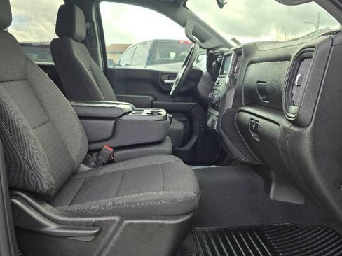 Used 2022 Chevrolet Silverado 1500 Custom AWD/4WD image 19