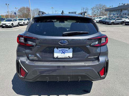 Used 2024 Subaru Crosstrek 2.0i Premium AWD/4WD image 5