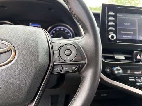 Used 2022 Toyota Camry SE FWD image 17