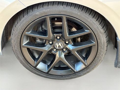 Used 2022 Honda Civic Sport image 28