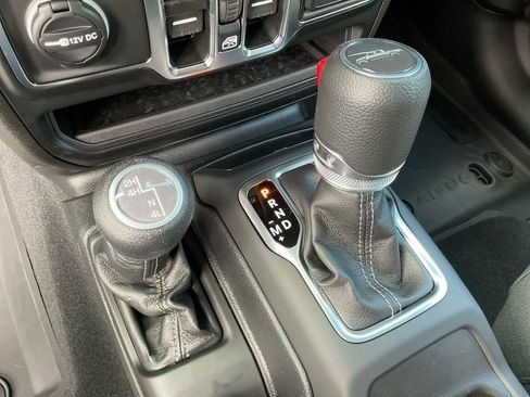 New 2025 Jeep Gladiator Sport image 36