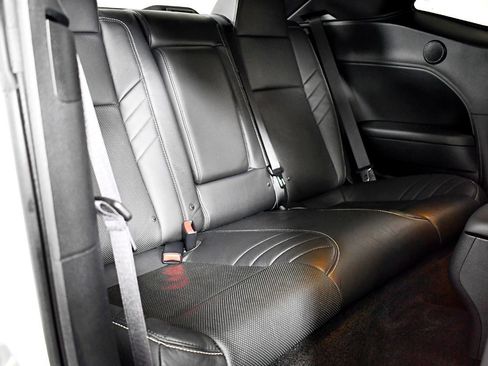 Used 2015 Dodge Challenger SRT Hellcat image 40