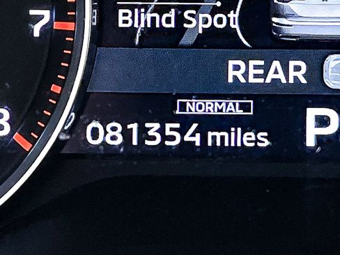 Used 2022 Mitsubishi Outlander ES image 28