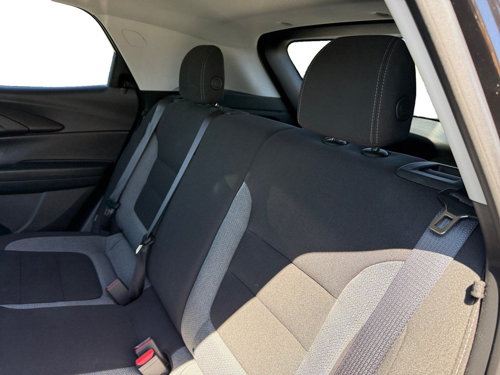Used 2025 Chevrolet TrailBlazer LT FWD image 16