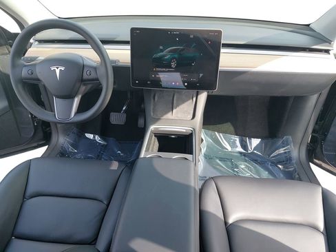 Used 2023 Tesla Model Y Long Range AWD/4WD image 9