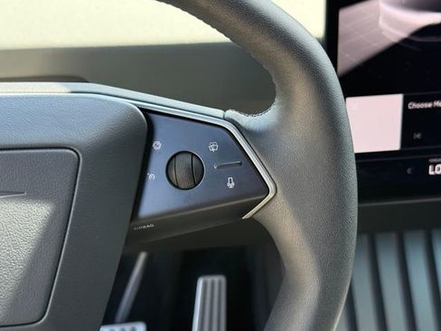 Used 2024 Tesla Cybertruck AWD Crew Cab image 16