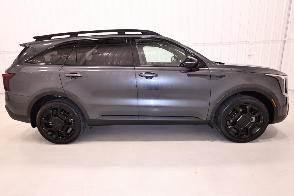 Used 2025 Kia Sorento SX Prestige AWD/4WD image 2