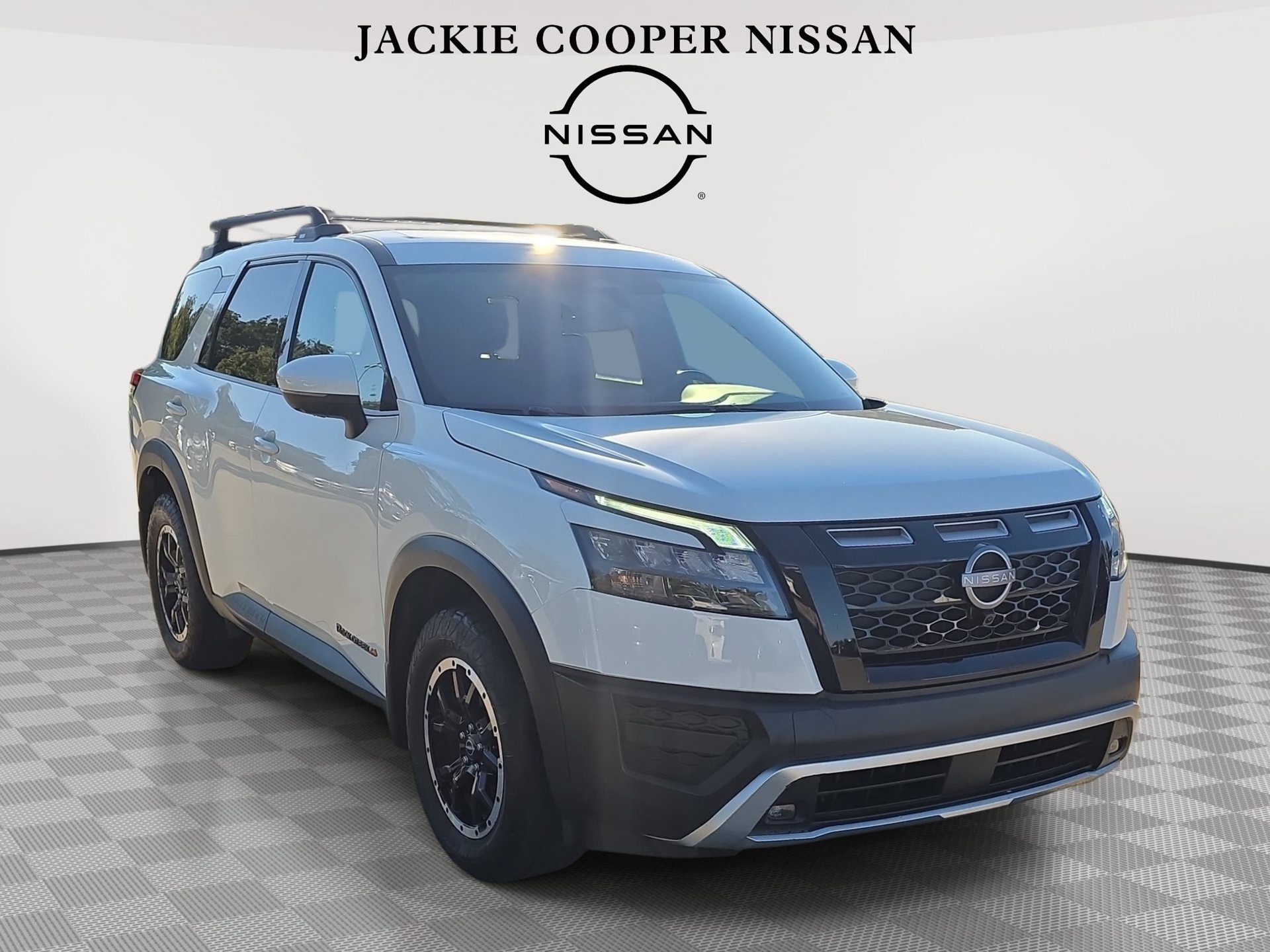 Used 2025 Nissan Pathfinder Rock Creek AWD/4WD image 3