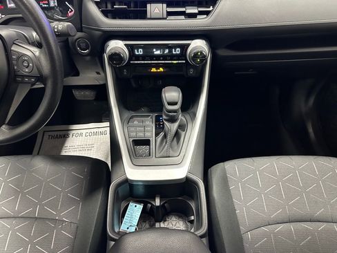 Used 2025 Toyota RAV4 XLE image 37