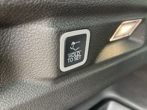 New 2025 Jeep Grand Cherokee L Limited image 27