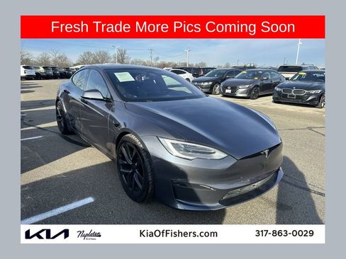 Used 2021 Tesla Model S Plaid image 1