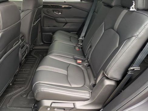 New 2025 Honda Pilot Touring image 16