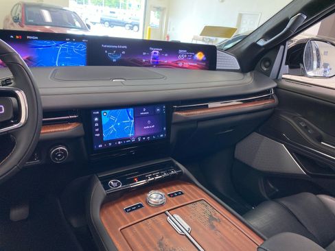 New 2026 Lincoln Navigator L Black Label AWD/4WD image 47