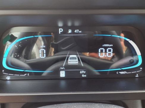 New 2025 Hyundai Elantra Sport image 16