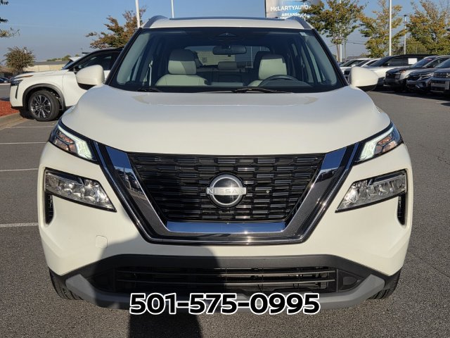 Used 2023 Nissan Rogue SV w/ SV Premium B Package FWD image 6
