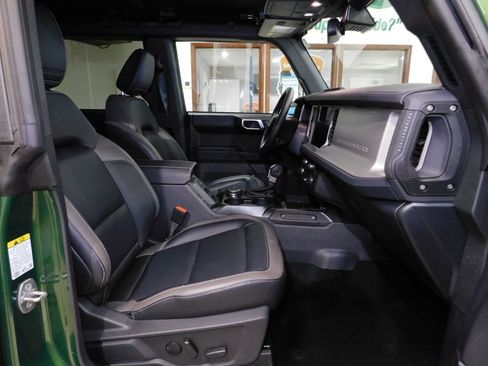 Used 2025 Ford Bronco Outer Banks AWD/4WD image 76