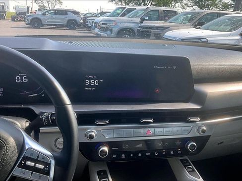 Used 2024 Kia Telluride S w/ S Sunroof Package AWD/4WD image 22