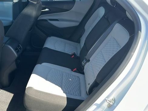 Used 2020 Chevrolet Equinox LS w/ LS Convenience Package AWD/4WD image 18