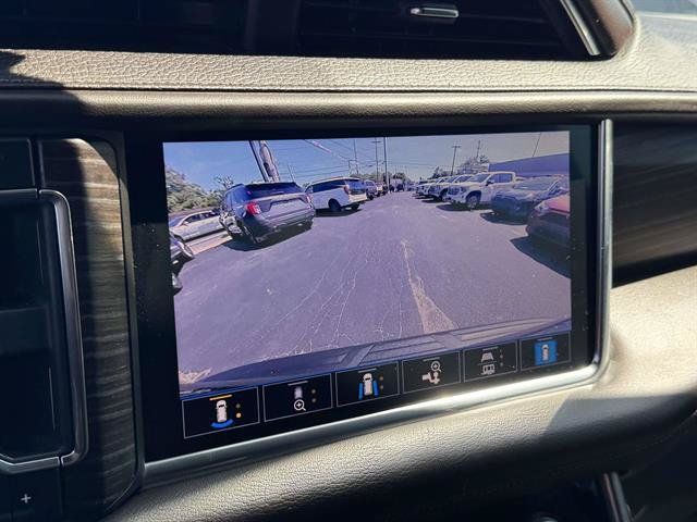 Used 2021 GMC Yukon XL Denali w/ Denali Ultimate Package AWD/4WD image 19