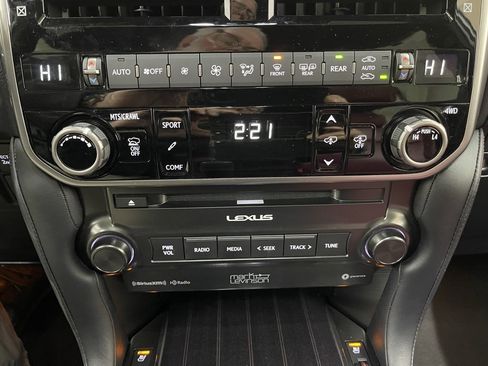 Used 2022 Lexus GX 460 Luxury image 26