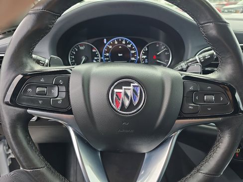 Used 2024 Buick Enclave Premium image 27