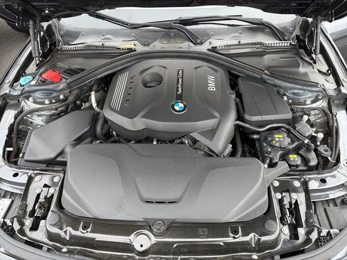 Used 2018 BMW 330i Sedan RWD image 11