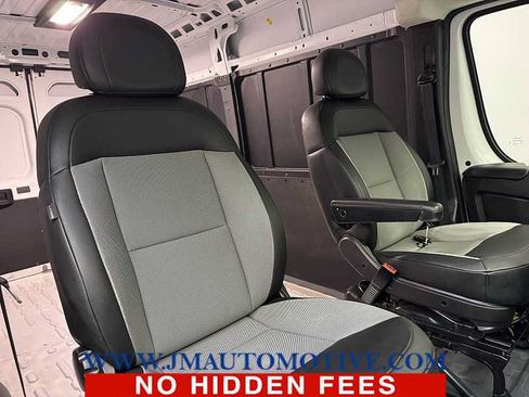 Used 2024 RAM ProMaster 2500 w/ Convenience Group FWD image 19