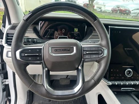 Used 2025 GMC Acadia Denali w/ Super Cruise Package image 14