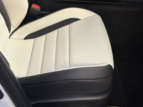 Certified 2025 Lexus IS 350 F Sport image 12