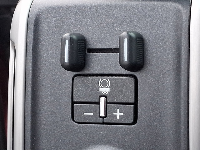 Used 2018 GMC Sierra 1500 SLT AWD/4WD image 9