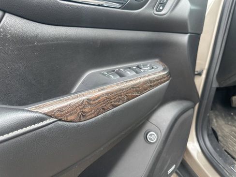 Used 2022 GMC Acadia Denali w/ Denali Ultimate Package image 21