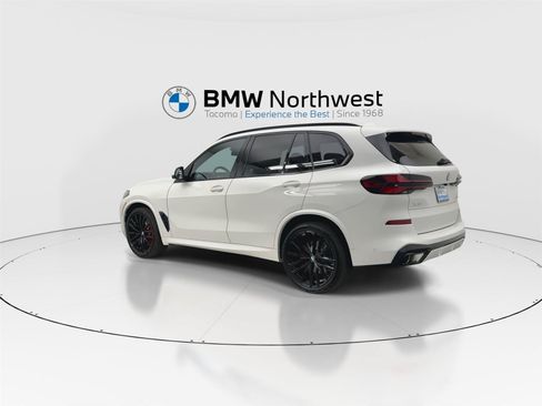 New 2026 BMW X5 xDrive40i w/ M Sport Package AWD/4WD image 12