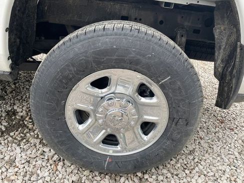 Used 2026 RAM 2500 Tradesman AWD/4WD image 17