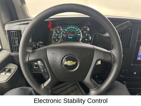 Used 2017 Chevrolet Express 2500 image 32