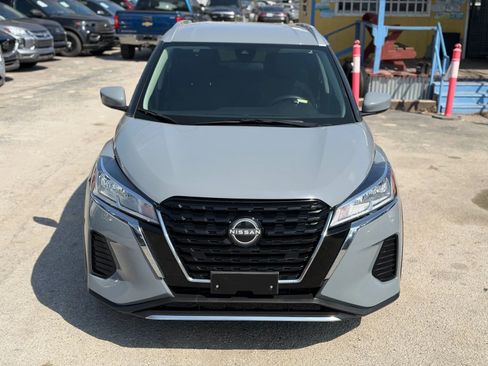 Used 2023 Nissan Kicks SV image 5