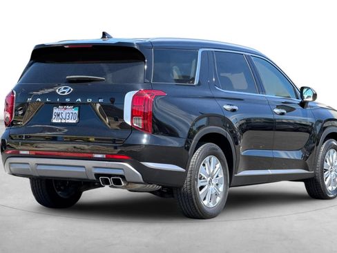 Used 2024 Hyundai Palisade SEL FWD image 6