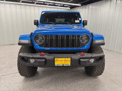 New 2025 Jeep Wrangler Unlimited Rubicon image 2